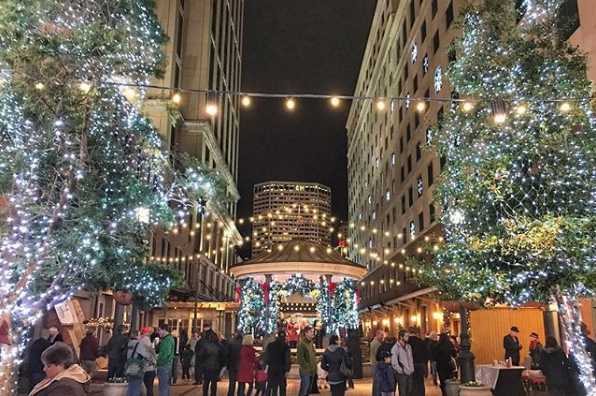 miracle on Fulton street Christmas lights