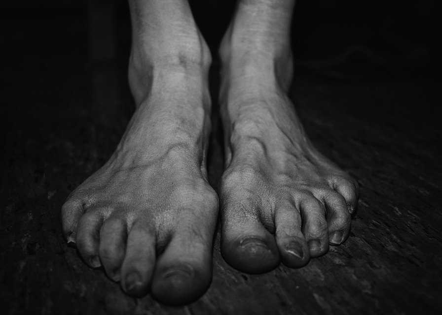 feral woman feet.jpg