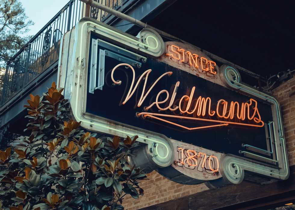 VM_weidmanns-neon-sign.jpg