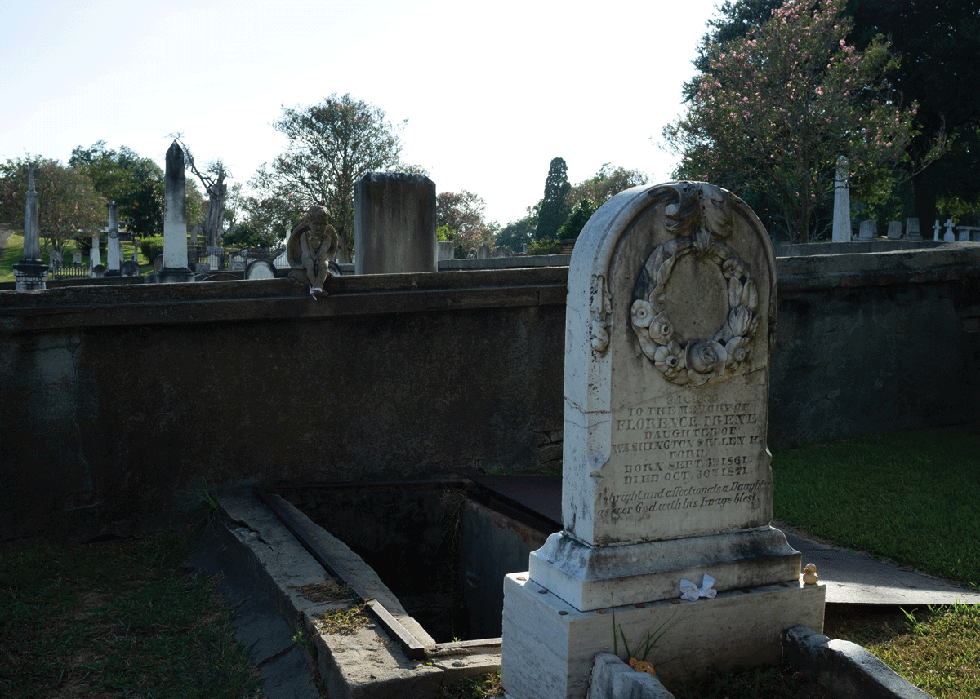 The grave of ten-year-old Florence Irene Ford