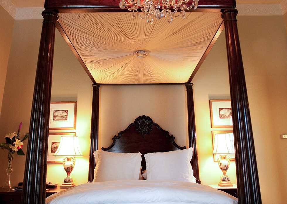 Dunleith Four Poster Bed