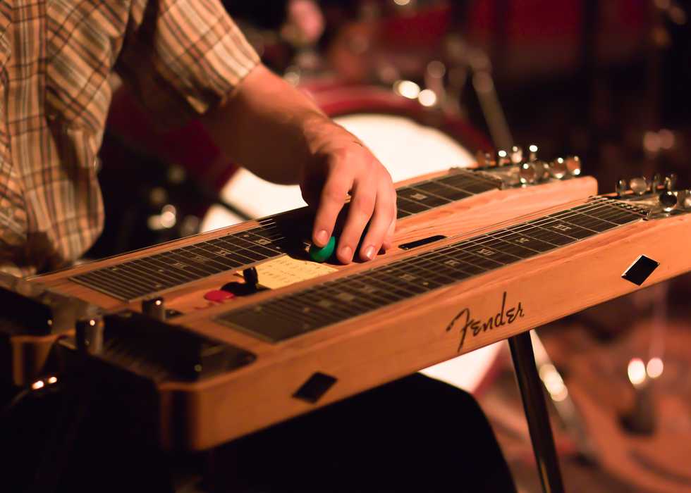 thomas pedal steel guitar