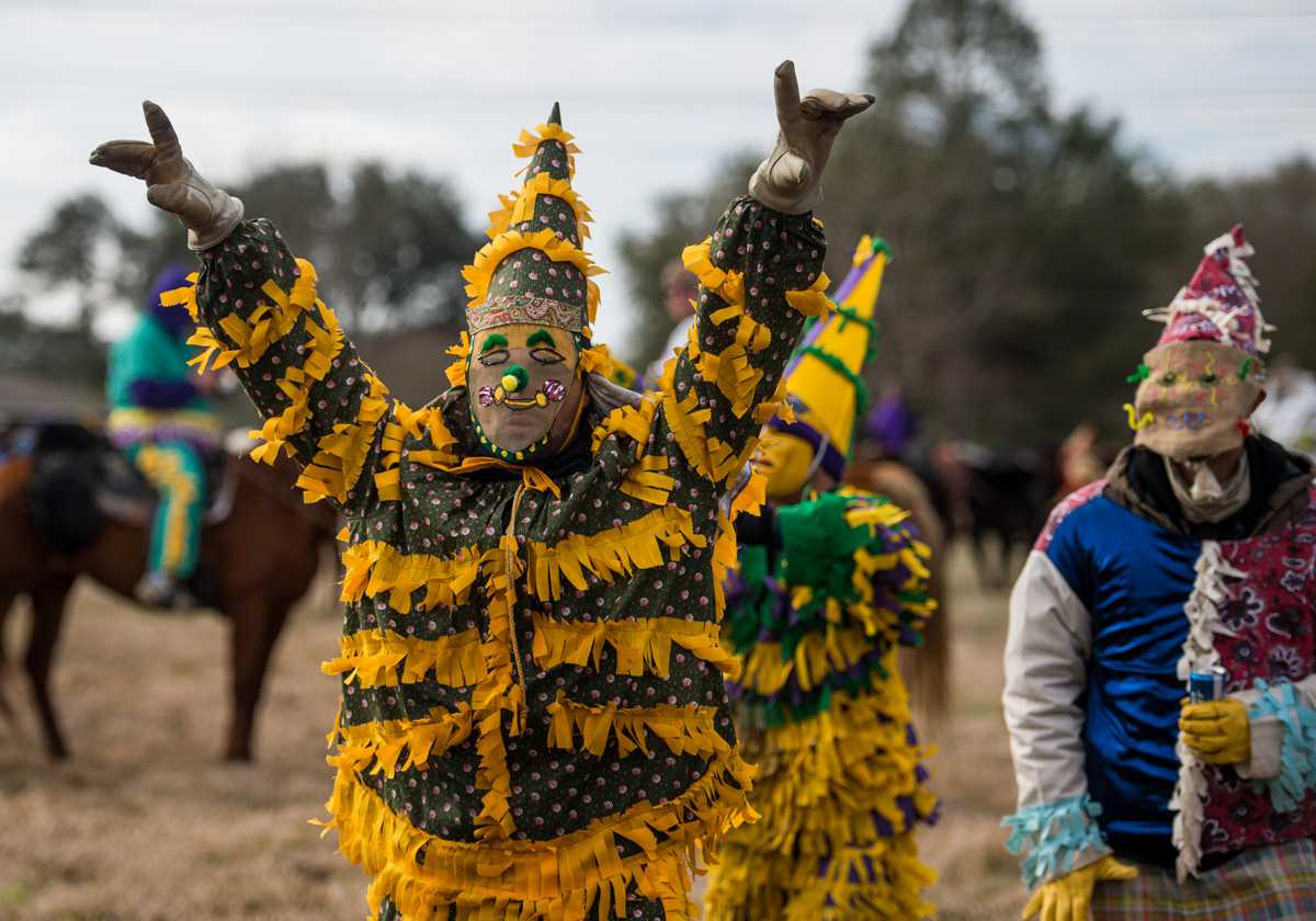 Mardi Gras, country style: medieval-style costumes, chasing